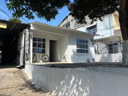 CASA + APARTAMENTOS + TALLER PARA LA VENTA EN ZARAGOCILLA